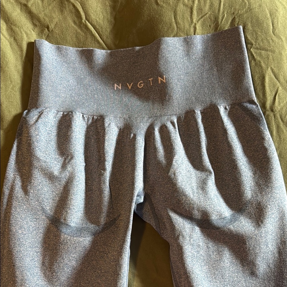 NVGTN Navy Leggings High-Waisted Comfortable